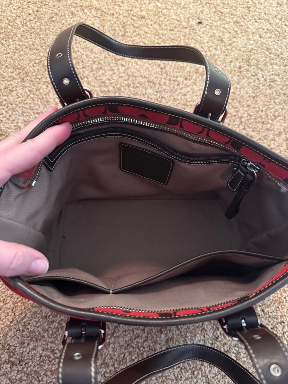 Coach Signature-Print handbag red with Dark Brown Trim - Picture 2 of 6